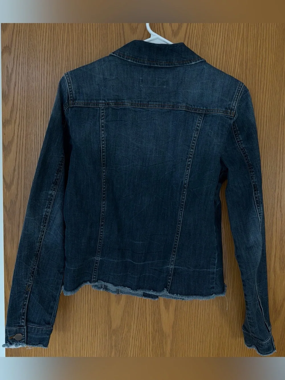 KUT from the Kloth Women’s M Dark Blue Collared Trucker Denim Jacket Long Sleeve - Picture 2 of 8
